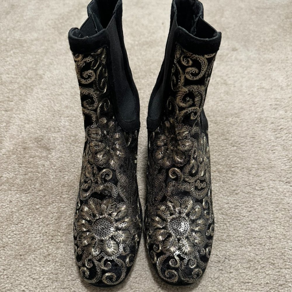 Stuart Weitzman Booties